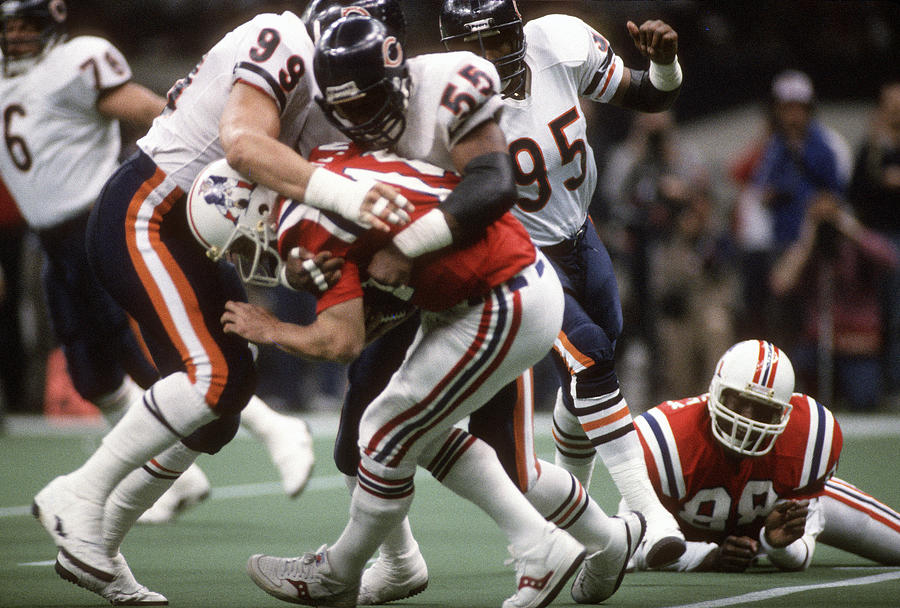 Super Bowl XX - Chicago Bears v New England Patriots #37 Photograph by Focus On Sport
