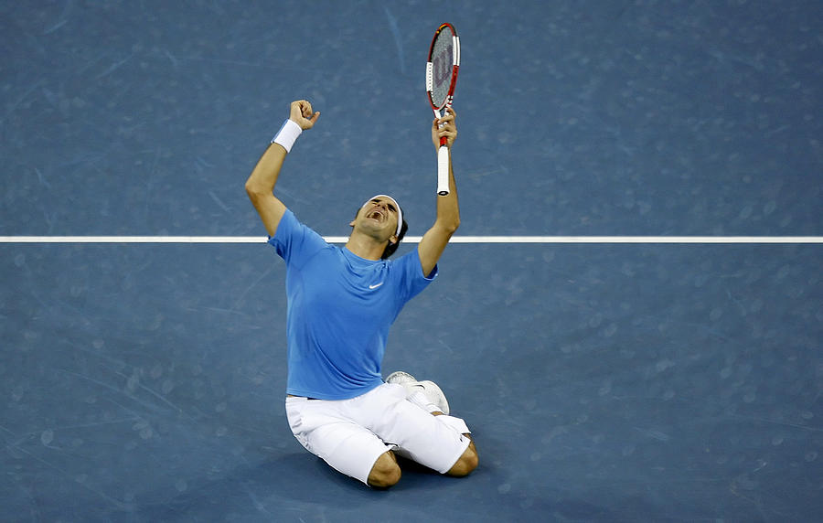 2006 U.S. Open - Mens Final - Roger Federer vs Andy Roddick #4 Photograph by Mike Ehrmann