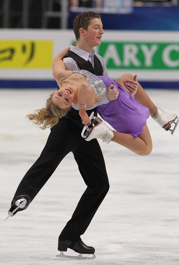 2011 World Figure Skating Championships - Day 3 #4 Photograph by Epsilon
