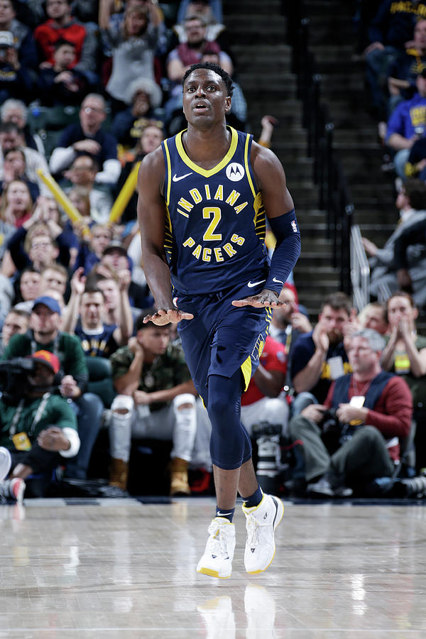 Darren Collison Photograph by Ron Hoskins Darren Collison Photograph by Ron Hoskins