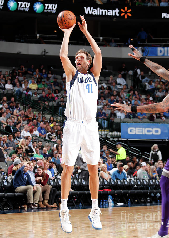Dirk Nowitzki Photograph by Danny Bollinger Dirk Nowitzki Photograph by Danny Bollinger