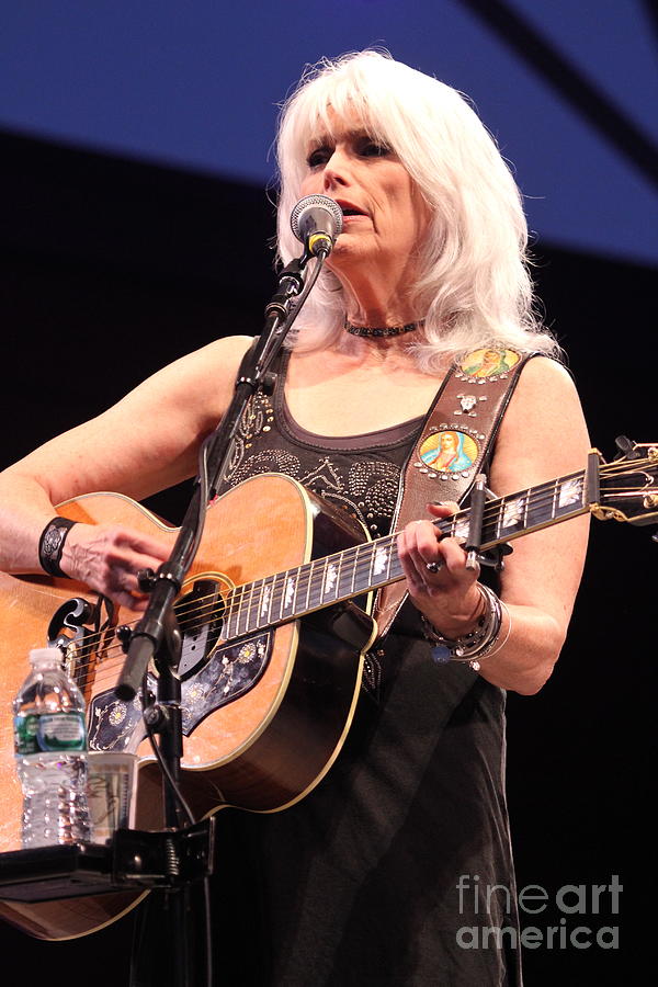 Emmylou Harris Photograph by Concert Photos - Fine Art America