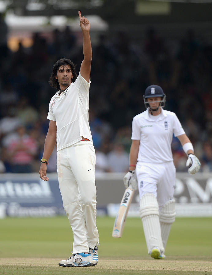 England v India: 2nd Investec Test - Day Five #4 Photograph by Gareth Copley