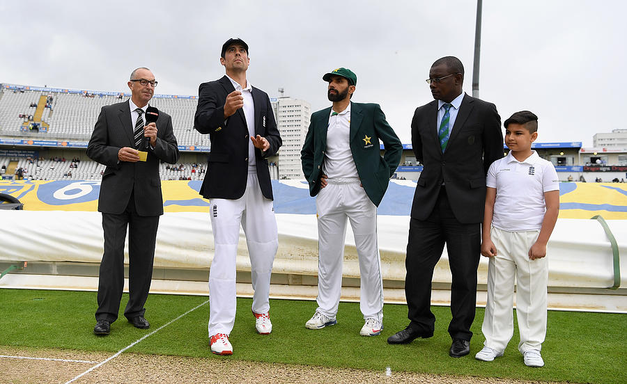 England v Pakistan: 3rd Investec Test - Day One #4 Photograph by Gareth Copley