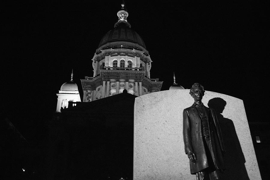 Illinois State Capitol Building In Sprigfield Illinois At Night In