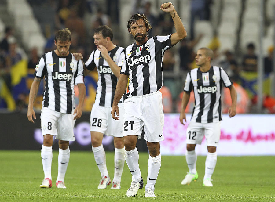 Juventus v Parma FC - Serie A #4 Photograph by Marco Luzzani