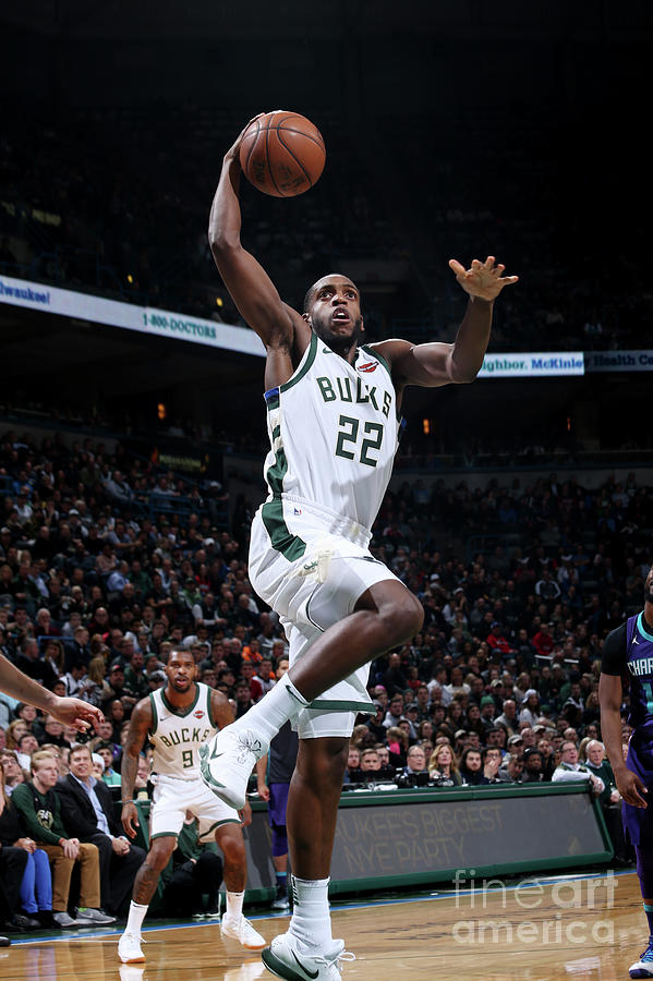 Khris Middleton Photograph by Gary Dineen