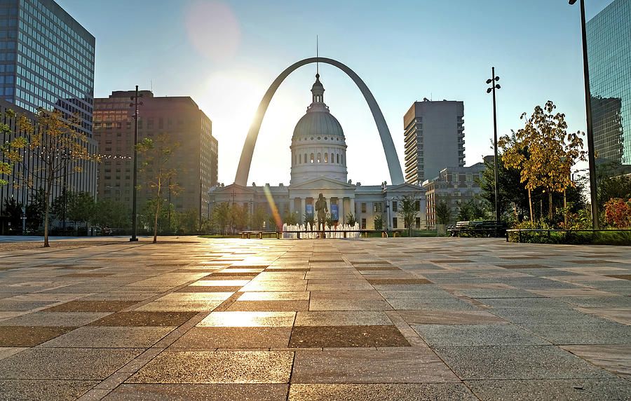 Kiener Plaza And Gateway Arch In St Louis Missouri Photograph By   4 Kiener Plaza And Gateway Arch In St Louis Missouri James Byard 