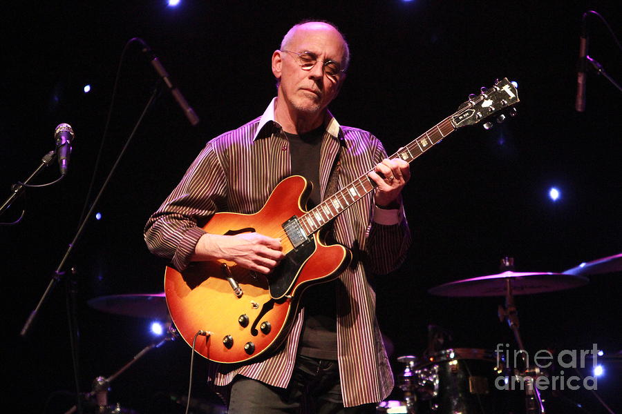 Larry Carlton Photograph by Concert Photos - Fine Art America