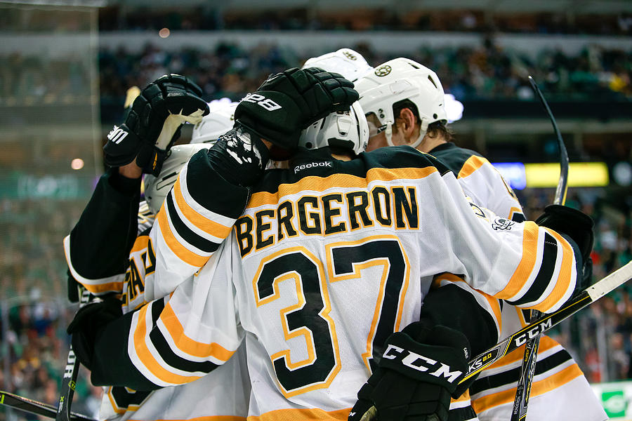NHL: FEB 26 Bruins at Stars #4 Photograph by Icon Sportswire