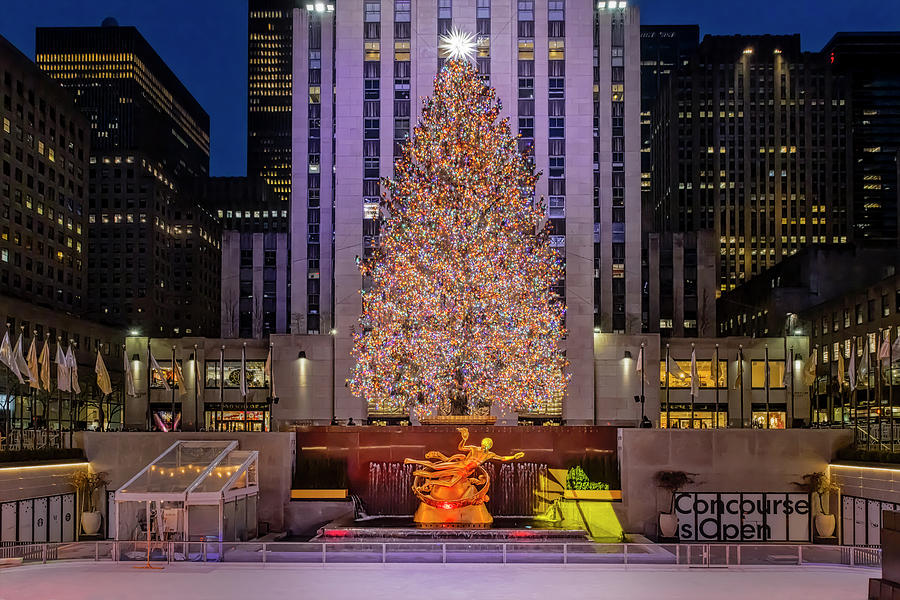 Rockefeller Center Christmas NYC #4 Photograph by Susan Candelario