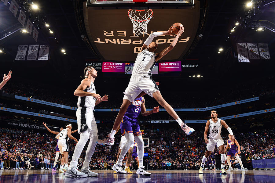 San Antonio Spurs v Phoenix Suns #4 Photograph by Barry Gossage
