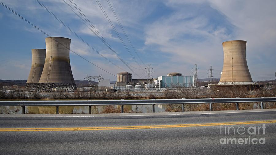 Three Mile Island Nuclear Generating Station Photograph by Ben Schumin