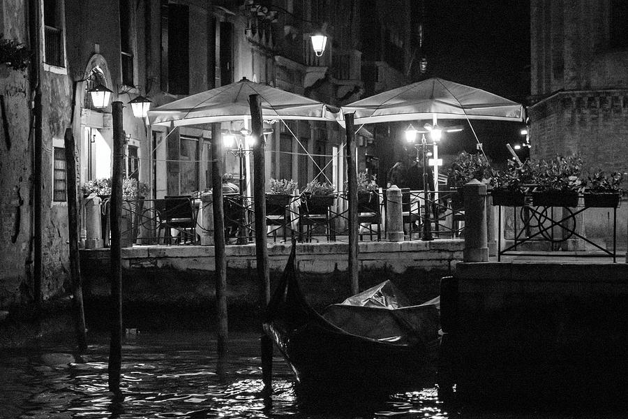 Venezia #4 Photograph by Robert Grac