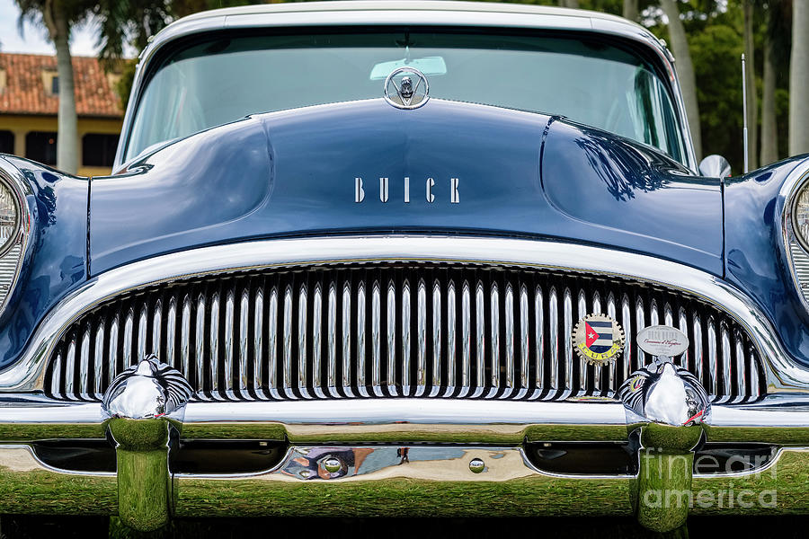Vintage Buick Automobile #4 Photograph by Raul Rodriguez