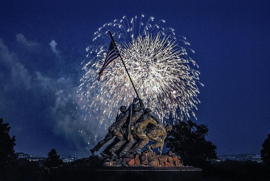 4th of July at the Iwo Jima Memorial Photograph by Teresa Hughes