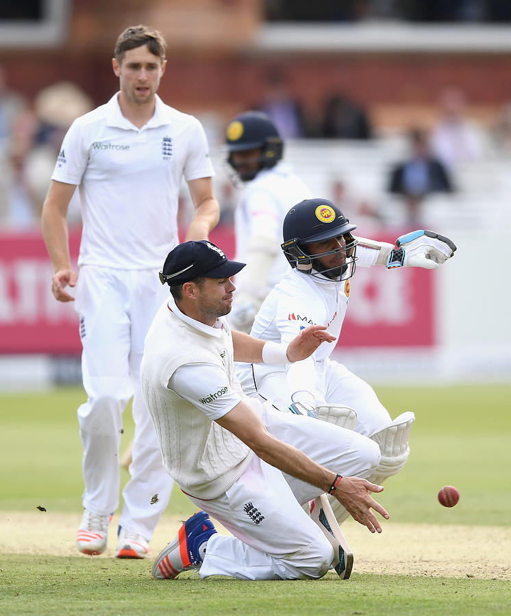 England v Sri Lanka: 3rd Investec Test - Day Two #5 Photograph by Gareth Copley