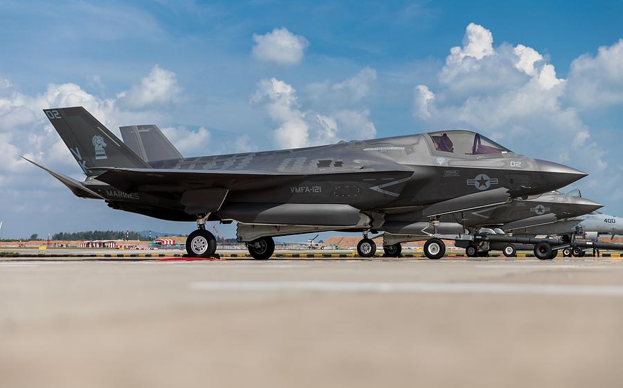 Military Lockheed Martin F-35 Lightning II Jet Fighters Jet Fighter ...