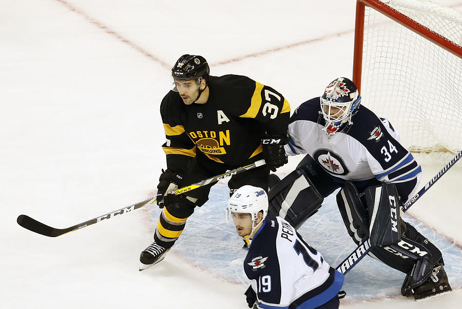 NHL: NOV 19 Jets at Bruins #5 Photograph by Icon Sportswire