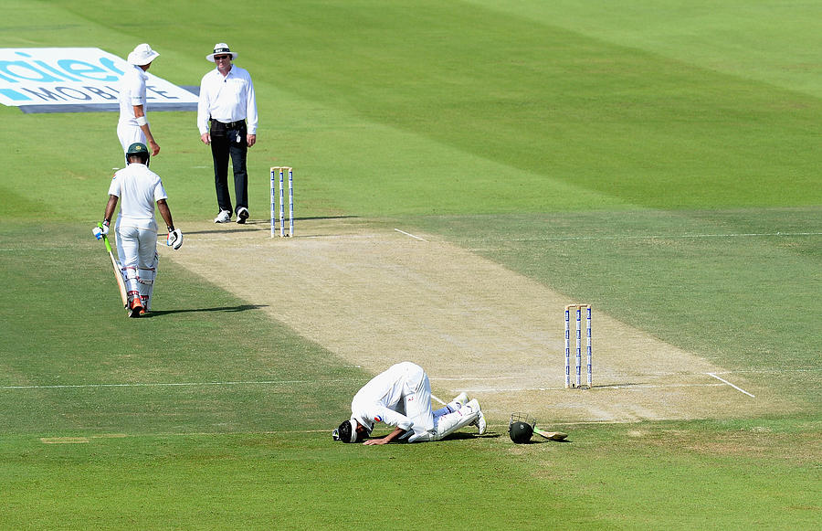 Pakistan v England - 1st Test: Day Two #5 Photograph by Francois Nel