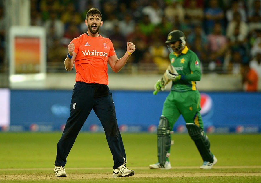 Pakistan v England - 2nd International T20 #5 Photograph by Gareth Copley