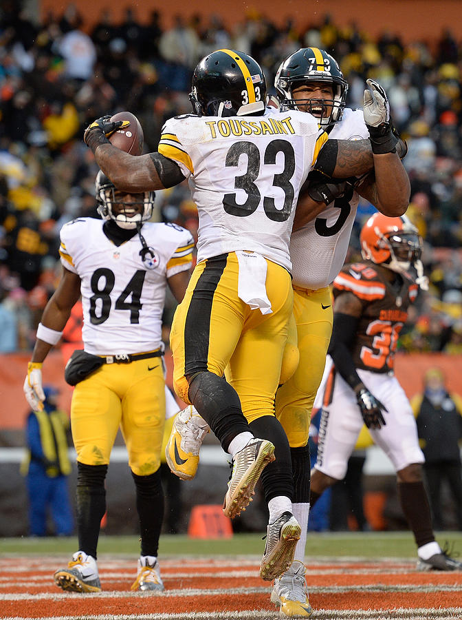 Pittsburgh Steelers v Cleveland Browns #5 Photograph by Jason Miller