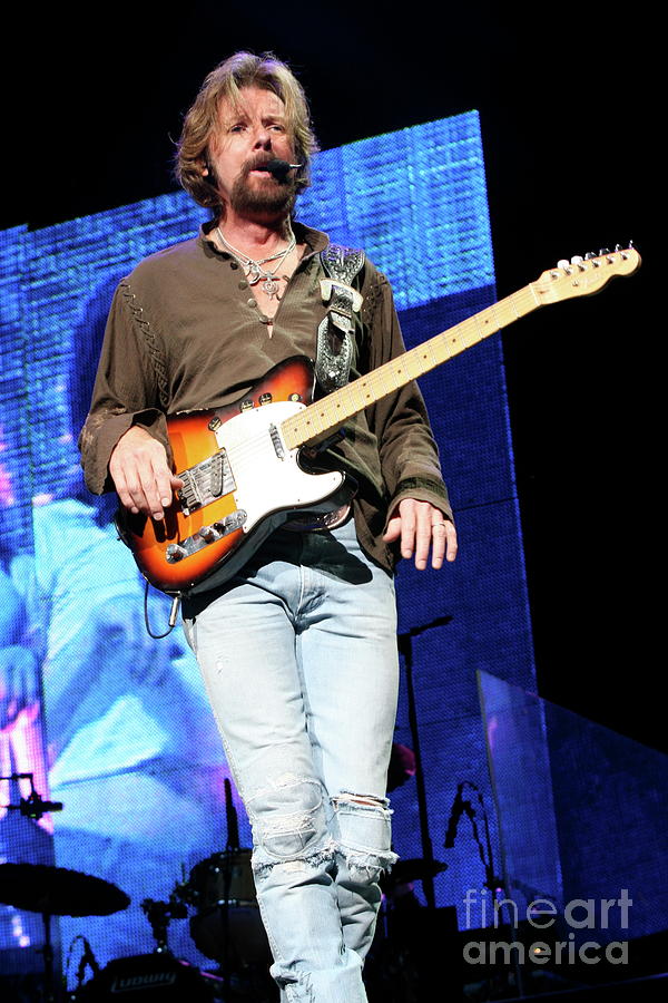 Ronnie Dunn Brooks and Dunn Photograph by Concert Photos Pixels