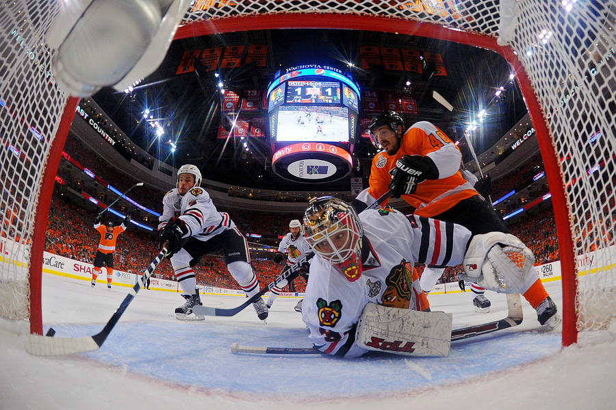 Stanley Cup Finals - Chicago Blackhawks v Philadelphia Flyers - Game Three #5 Photograph by Bruce Bennett