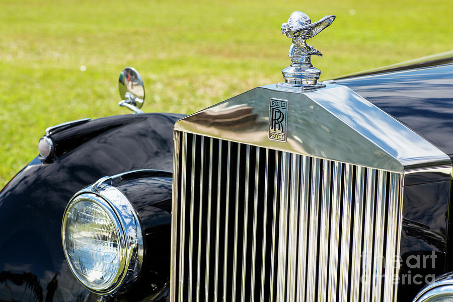 Vintage Rolls Royce #5 Photograph by Raul Rodriguez