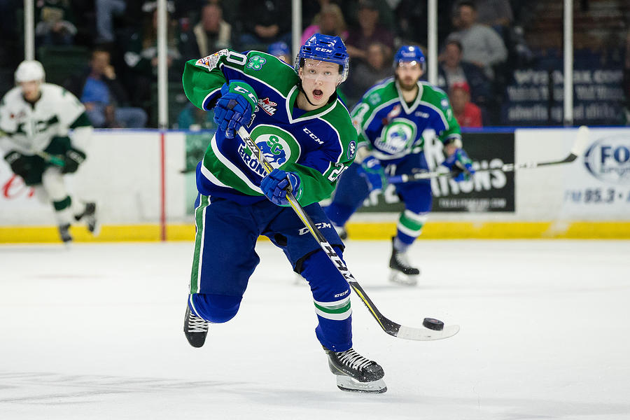 WHL: MAY 09 WHL Championship - Swift Current Broncos at Everett Silvertips #5 Photograph by Icon Sportswire