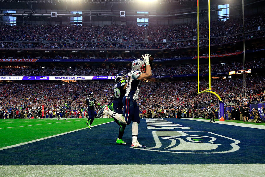 Super Bowl XLIX - New England Patriots v Seattle Seahawks #50 Photograph by Rob Carr
