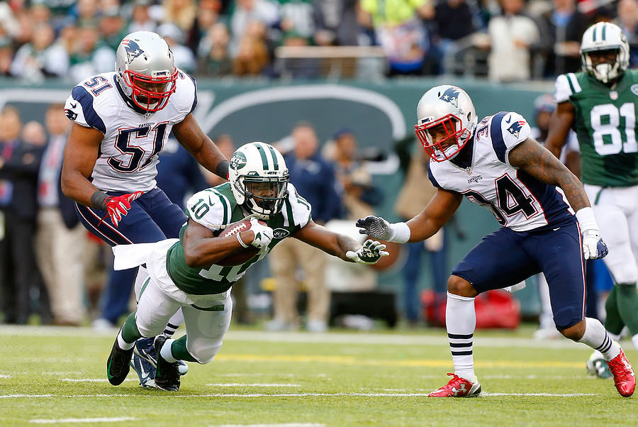 New England Patriots v New York Jets #52 Photograph by Jim McIsaac