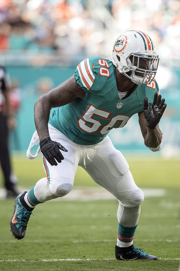 NFL: NOV 27 49ers at Dolphins #52 Photograph by Icon Sportswire