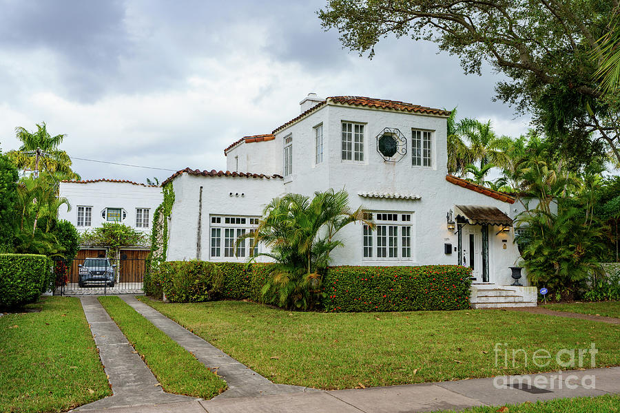 Photo of a historic landmark home in Coral Gables Granada area