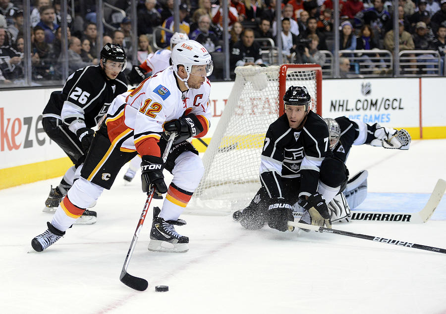 Calgary Flames v Los Angeles Kings #54 Photograph by Harry How