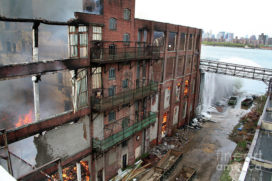 May 2nd 2006 Spectacular Greenpoint Terminal 10 Alarm Fire in Brooklyn, NY  by Steven Spak