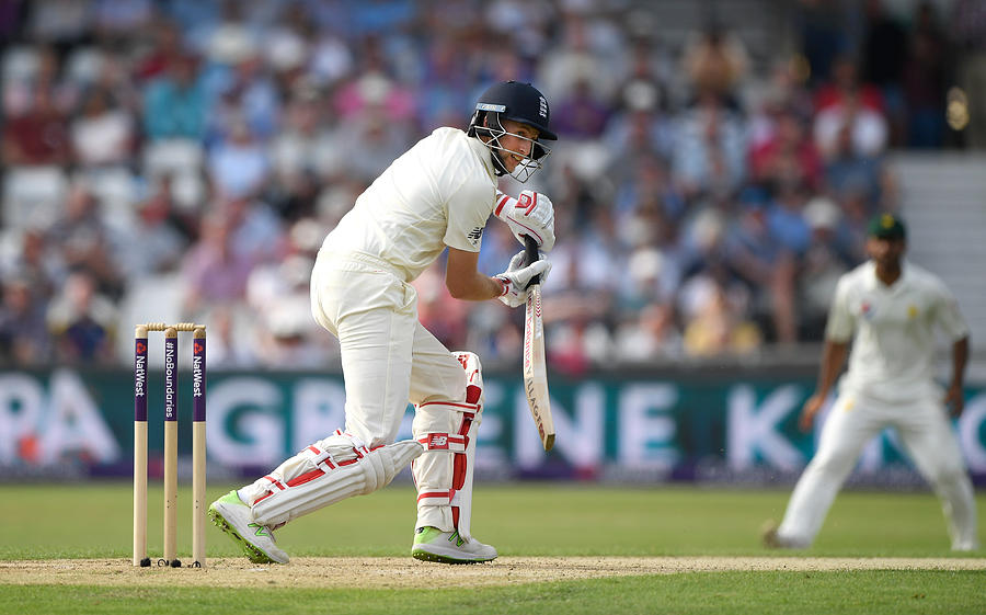 England v Pakistan: 2nd Test - Day One #6 Photograph by Stu Forster