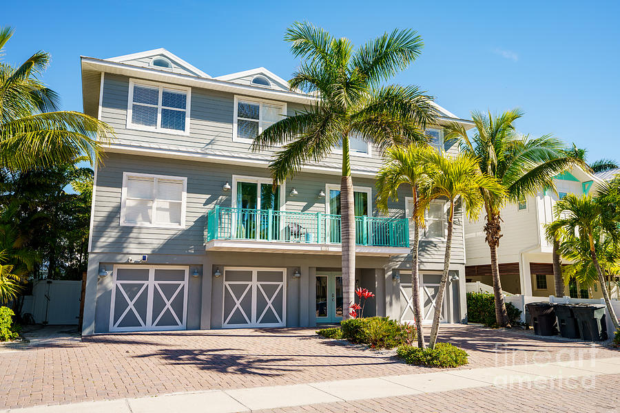 Luxury Homes On Siesta Key Beach For Vacation Rental Airbnb Stay ...