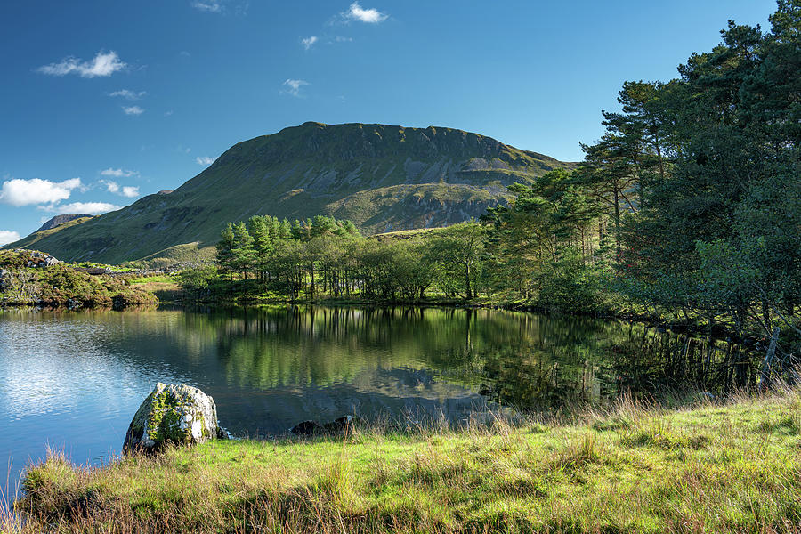 Penygader, Cadair Idris mountain during autumn in the Snowdonia ...