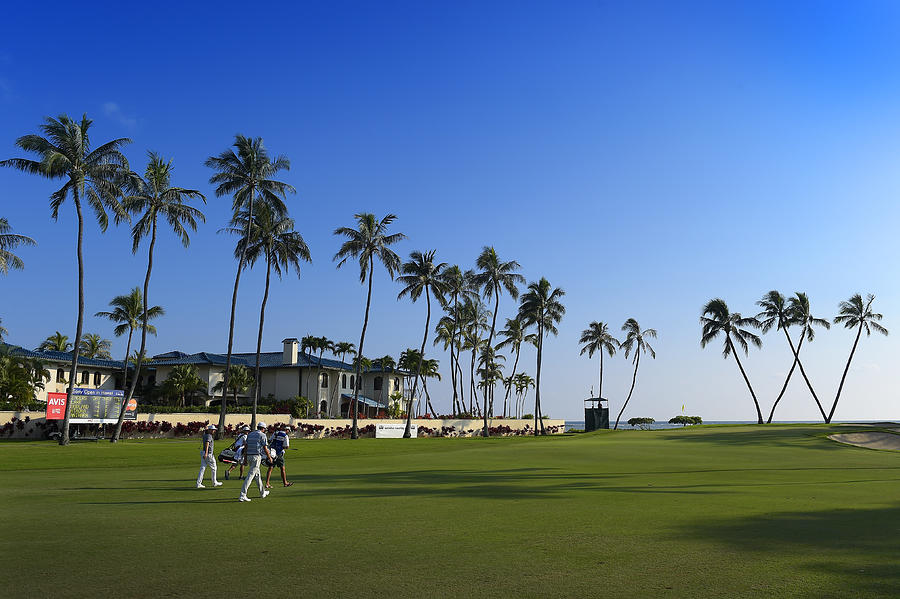 Sony Open in Hawaii - Round One #6 Photograph by Stan Badz