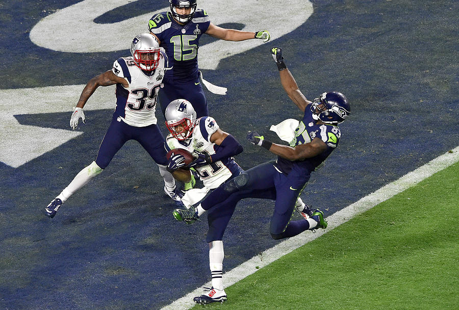 Super Bowl XLIX - New England Patriots v Seattle Seahawks #6 Photograph by Focus On Sport