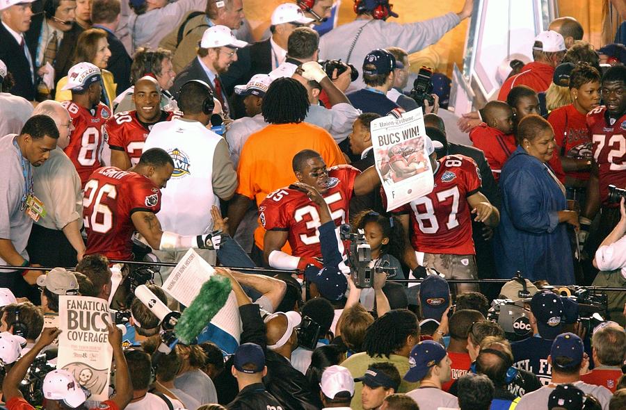 Super Bowl XXXVII - Oakland Raiders vs Tampa Bay Buccaneers #6 Photograph by The Sporting News