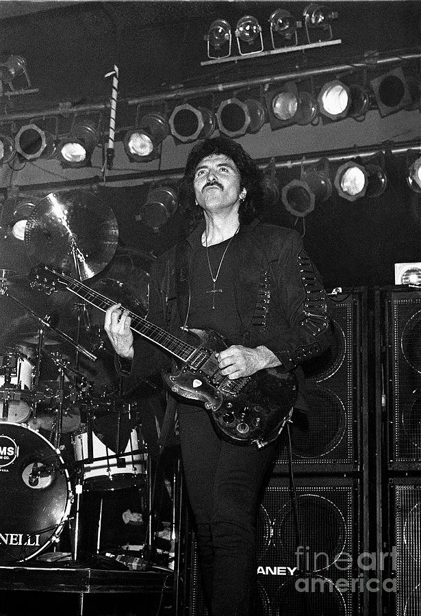 Tony Iommi Photograph - Tony Iommi - Black Sabbath #6 by Concert Photos