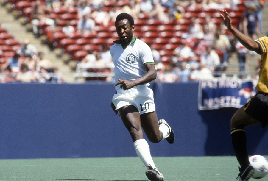 New York Cosmos #60 Photograph by Focus On Sport