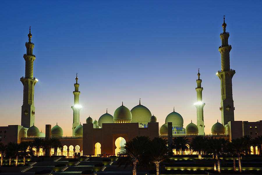 Abu Dhabi, Sheikh Zayed Grand Mosque #7 Photograph by Tuul & Bruno Morandi