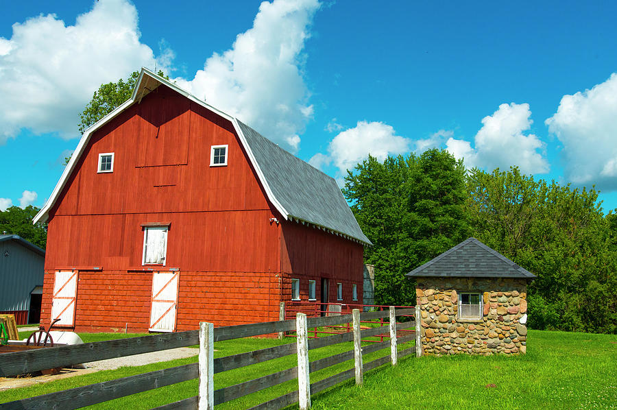 Barn-Red Barn on family farm-Howard County Indidna Photograph by ...