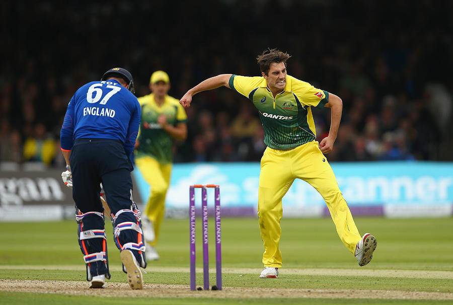 England v Australia - 2nd Royal London One-Day Series 2015 #7 Photograph by Paul Gilham