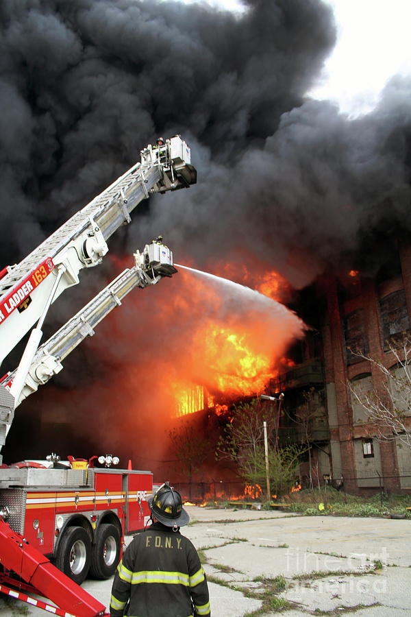 May 2nd 2006  Spectacular Greenpoint Terminal 10 Alarm Fire in Brooklyn, NY #9 Photograph by Steven Spak