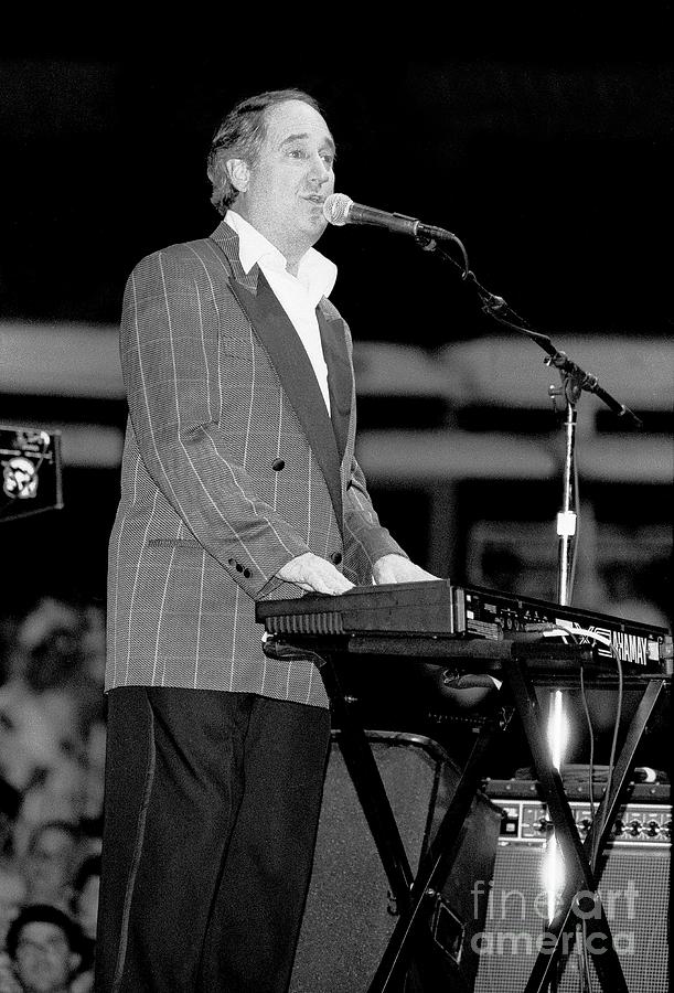 Neil Sedaka Photograph by Concert Photos