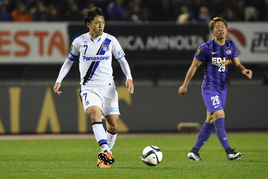 Sanfrecce Hiroshima v Gamba Osaka - J.League 2015 Championship #7 Photograph by Masashi Hara